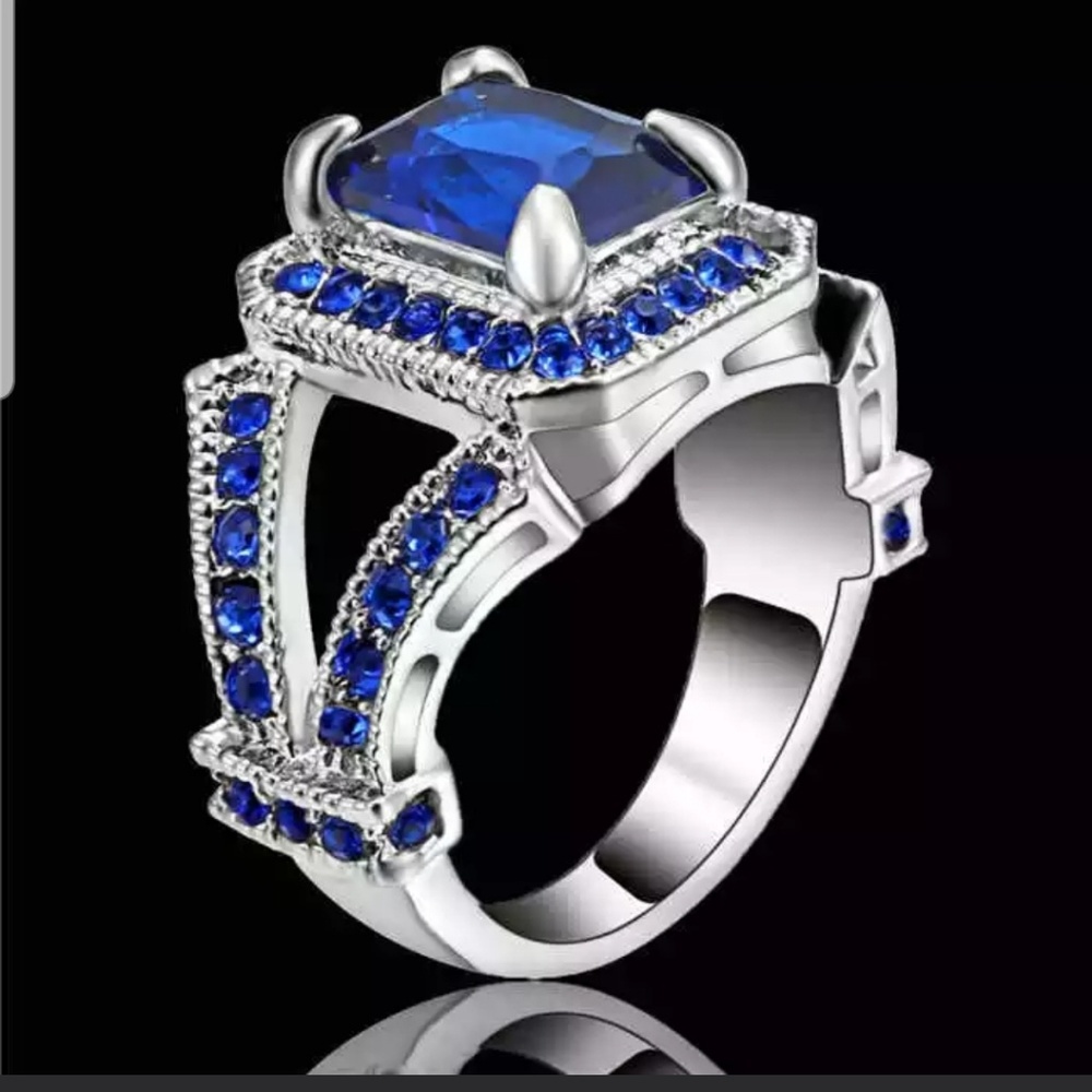New Blue Elegant Wedding Ring - Picture 2 of 8